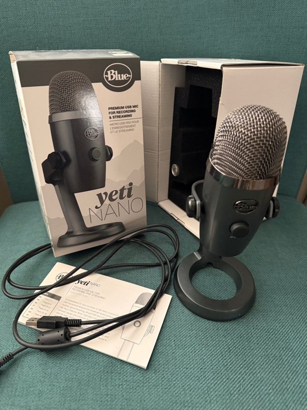 Blue Yeti Nano USB Microphone for Gaming, Streaming or Content Creation in Grey